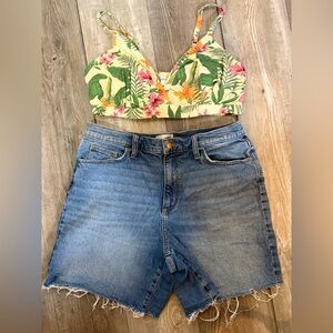 Universal Thread High Rise Vintage Straight Denim Shorts Raw Hem Size 10